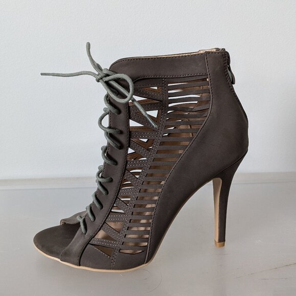 Mila Lady - "Alula" Sexy Strappy and Laser Cut Peep Toe Stiletto - Size 8.5 - Picture 3 of 6